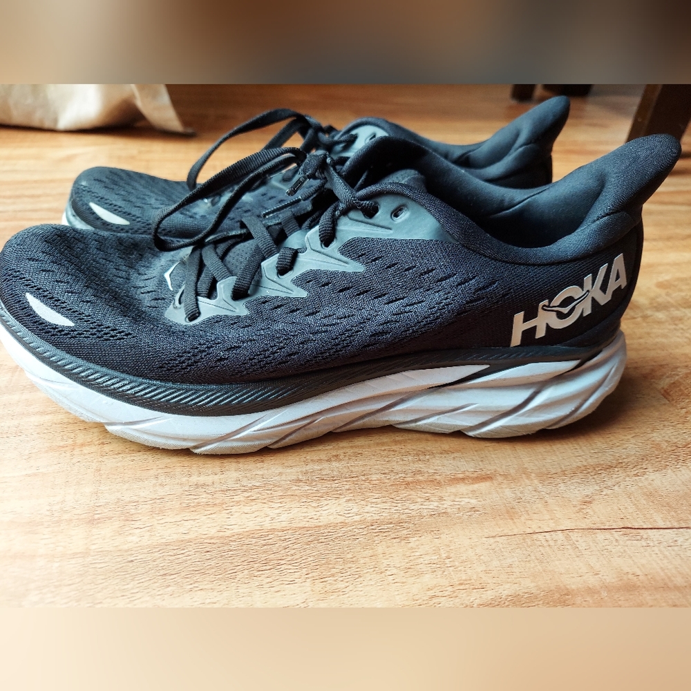 Men's Hoka Clifton 8